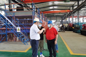 Medline領(lǐng)導(dǎo)蒞臨我公司參觀考察，對(duì)我公司給予了高度肯定及評(píng)價(jià)